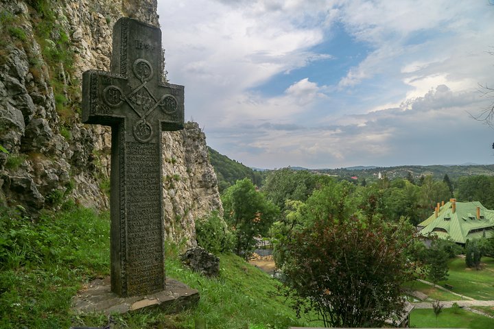 From Brasov: Bran, Rasnov & Peles Castles Small-Group Tour