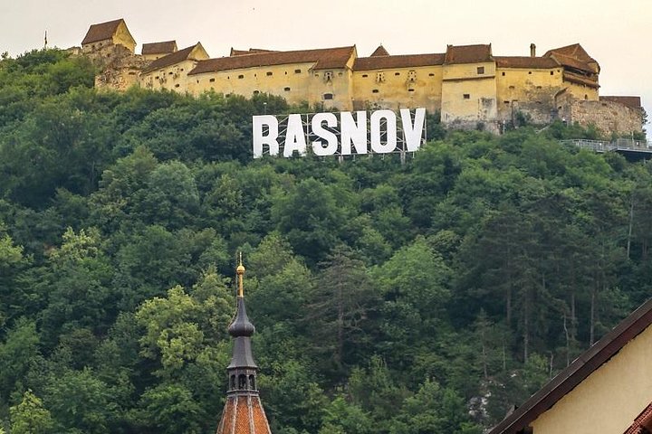 From Brasov: Bran, Rasnov & Peles Castles Small-Group Tour