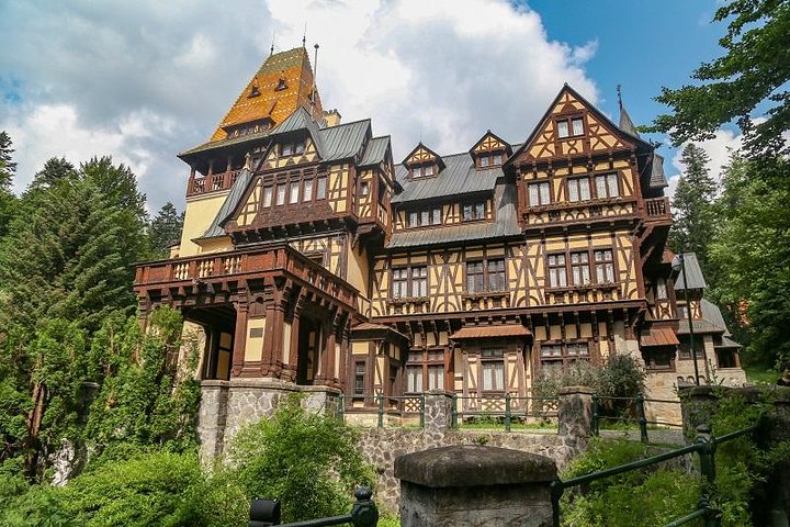 From Brasov: Bran, Rasnov & Peles Castles Small-Group Tour