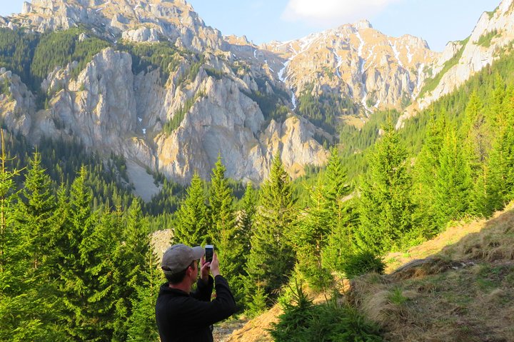 Hiking from the King's Castle to the Queen's Heart