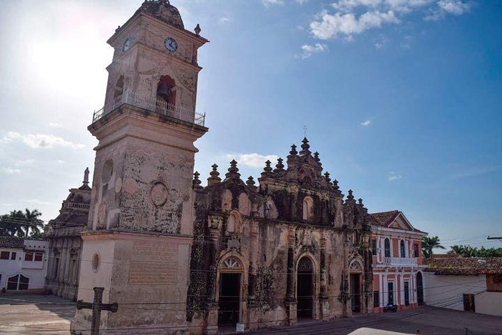 Boat Tour and Granada City Tour