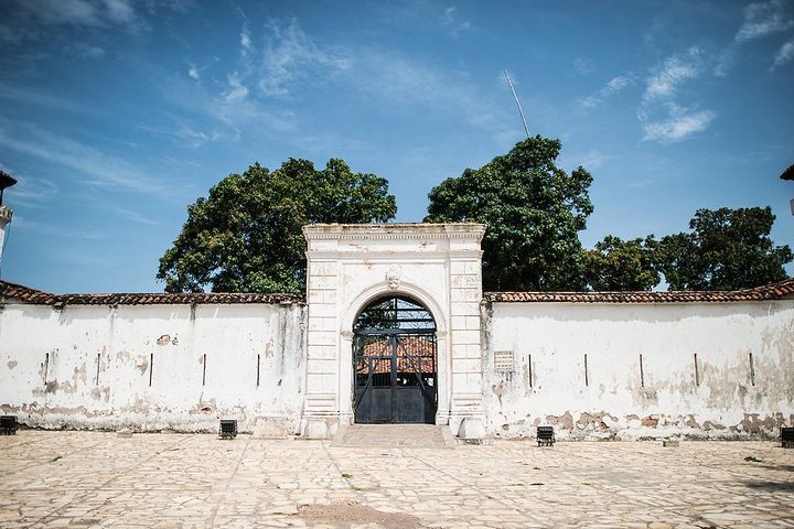 Boat Tour and Granada City Tour