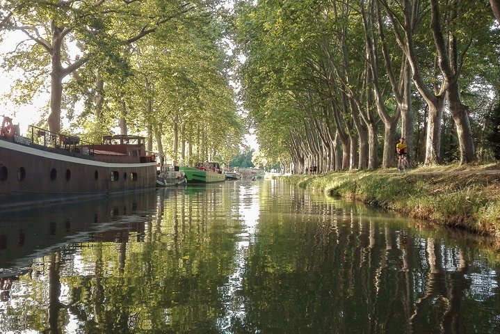 The essential of Toulouse by bike