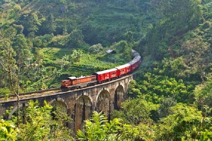 Train Tickets from Ella to Nanuoya (NuwaraEliya)