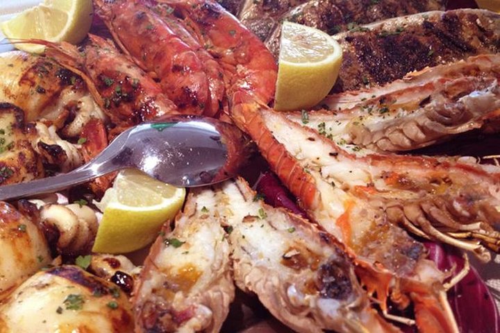 Kisite Marine Park Private Boat Snorkeling with breakfast & Lunch