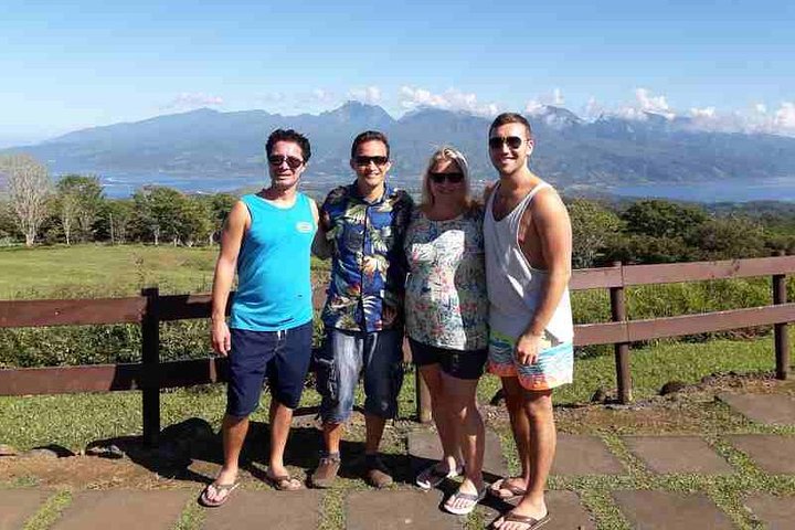 5 Hours Tahiti Island Tour - West and East Coast