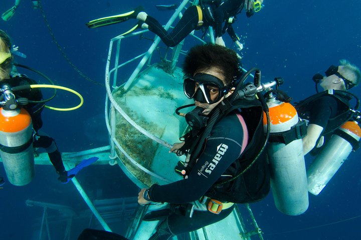 Scuba Diving Day Trip at Koh Chang – 2 Dives
