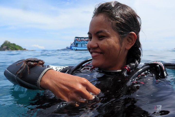 Discover Scuba diving, try diving for beginners (starts from Koh Chang)