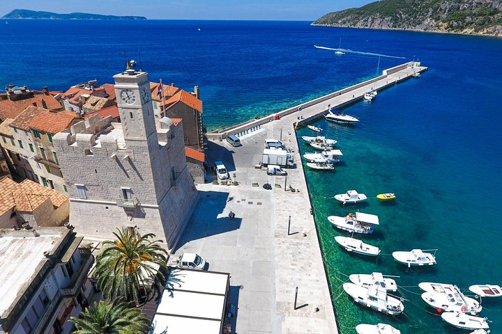 Magical Blue Cave and Hvar Tour from Split and Brac