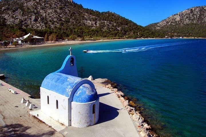 Explore Loutraki & Lake Vouliagmeni: Nature and Relaxation