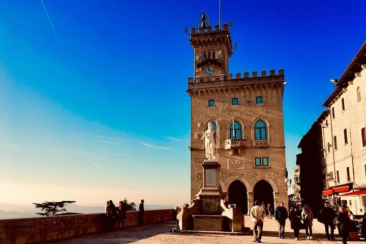 Tourist visit of the UNESCO Historic Center of San Marino