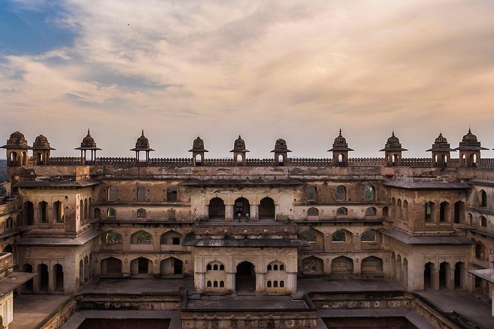 All Inclusive Full Day Sightseeing Tour of Orchha