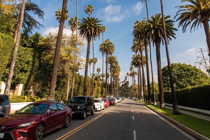 Private Tour of Los Angeles in a Luxury Vehicle