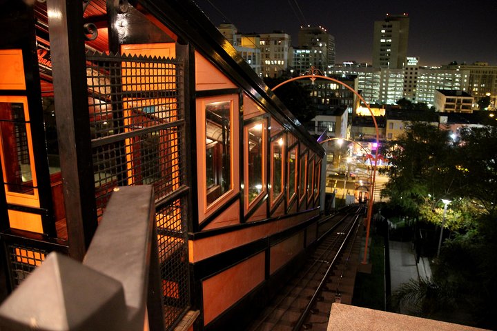 Private Tour of Los Angeles in a Luxury Vehicle