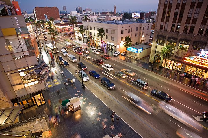 Private Tour of Los Angeles in a Luxury Vehicle