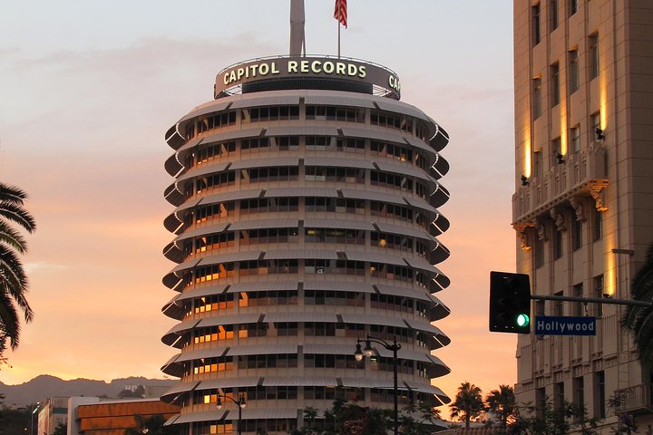 Private Tour of Los Angeles in a Luxury Vehicle