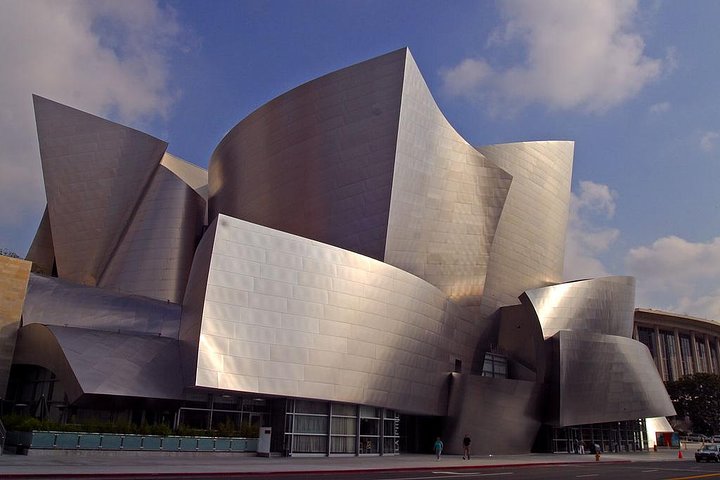Private Tour of Los Angeles in a Luxury Vehicle