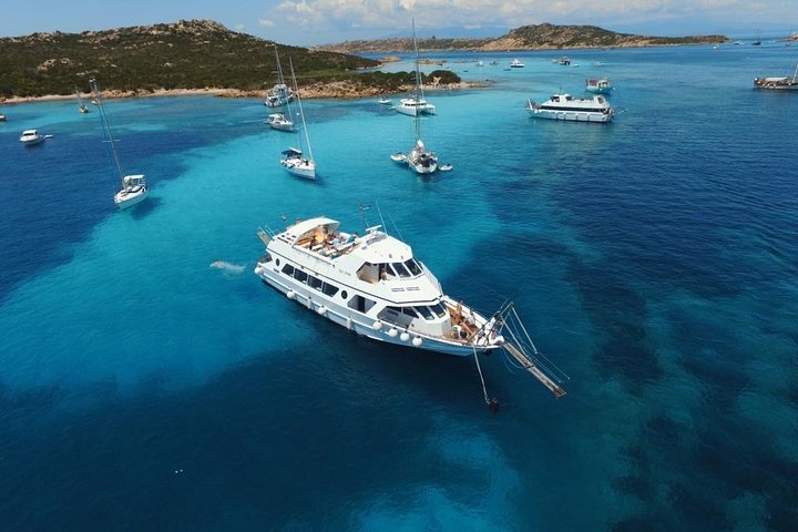 Boat Tour La Maddalena Archipelago from Palau