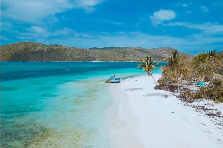 Culebra Snorkel with Turtles & Flamenco Beach Adventure by Ferry