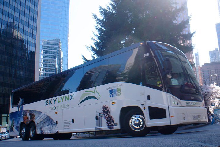 Vancouver Airport to-or-from Whistler or Squamish by Bus (Single trip)