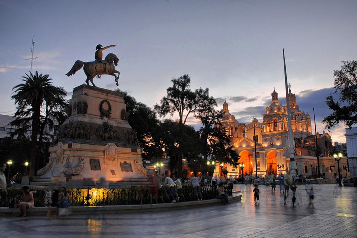 Cordoba City Tour with Optional Jesuitic Square