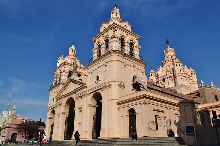 Cordoba City Tour with Optional Jesuitic Square