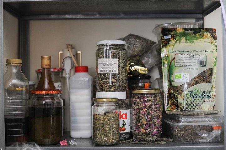 Authentic Greek Cooking & Foraging Experience in Syros with Maria