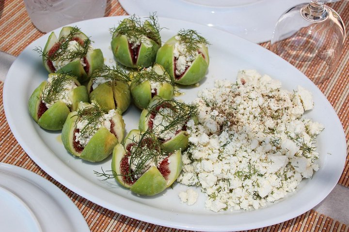 Authentic Greek Cooking & Foraging Experience in Syros with Maria