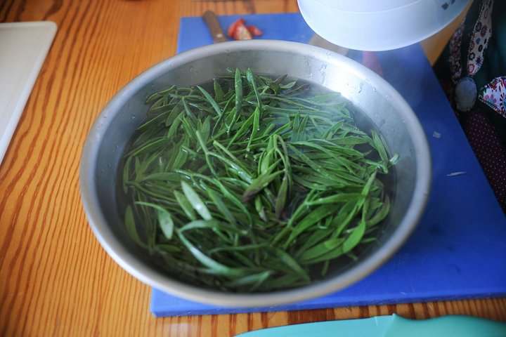 Authentic Greek Cooking & Foraging Experience in Syros with Maria