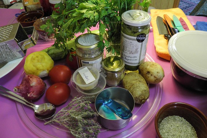 Authentic Greek Cooking & Foraging Experience in Syros with Maria
