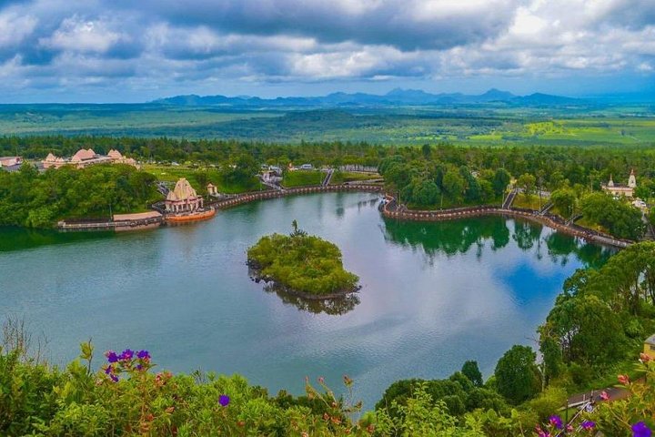 Enchanting South West - Full Day Tour with CASELA Park and Lunch