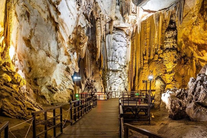 Phong Nha Cave - Paradise Cave Small Group Tour: All Inclusive
