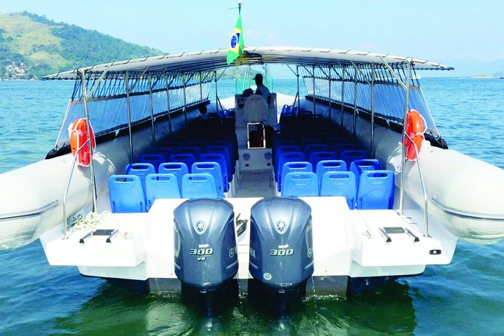 From Paraty: shared transfer to Ilha Grande