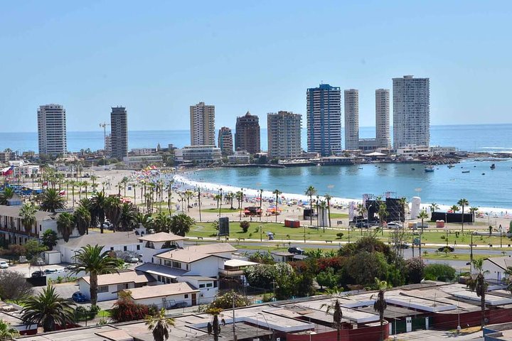 Shuttle shared service: from Iquique Airport to the city