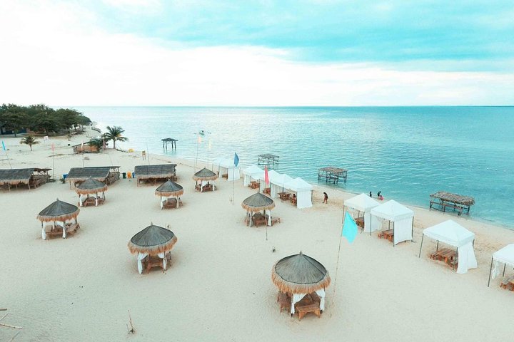 Lakawon Island Day Tour In Bacolod