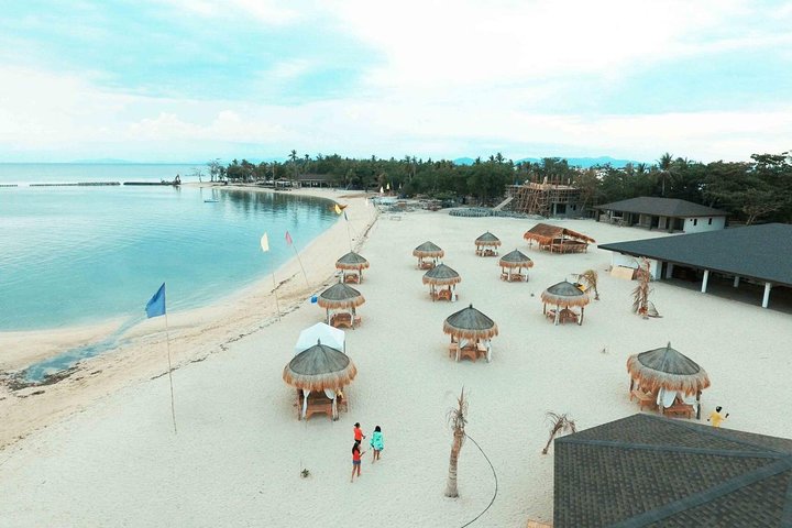 Lakawon Island Day Tour In Bacolod