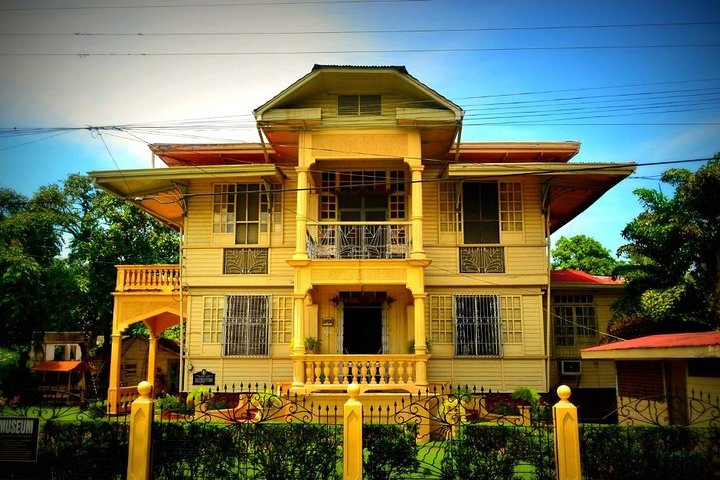 Silay Heritage Tour In Bacolod
