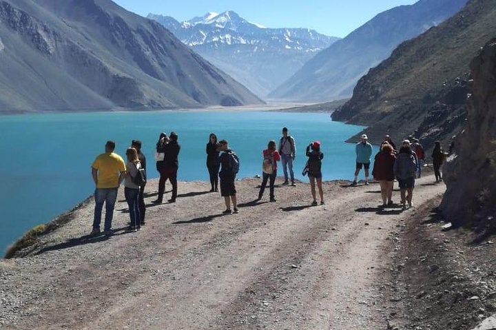 Cajon del Maipo/Embalse del Yeso, Tradition Folk Picnic included