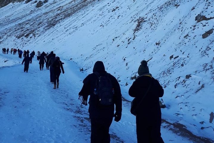 Cajon del Maipo/Embalse del Yeso, Tradition Folk Picnic included