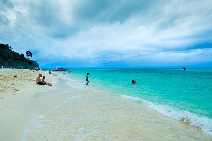 Phi Phi Island Half Day Tour From Phi Phi by Longtail Boat