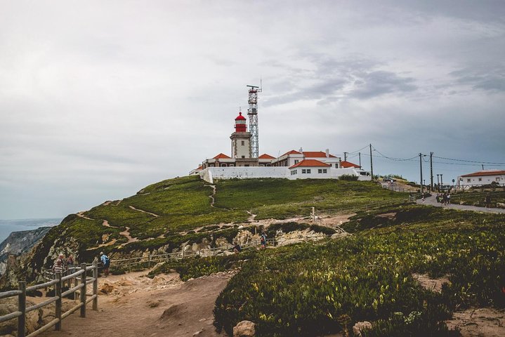 Sintra, Cabo da Roca and Cascais Full Day Private Tour from the West