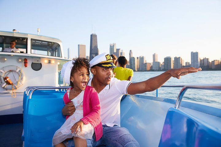 Chicago Sightseeing River and Lake Cruise
