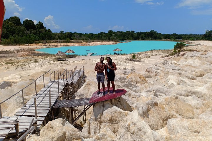 Bintan Sand Dunes and Blue Lakes Half-Day Tour with Lunch
