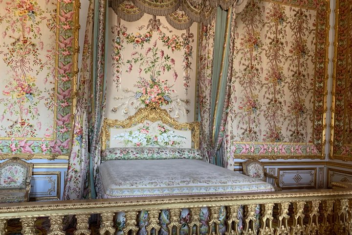 Versailles Palace Private Tailored Guided Tour With Hotel Pickup