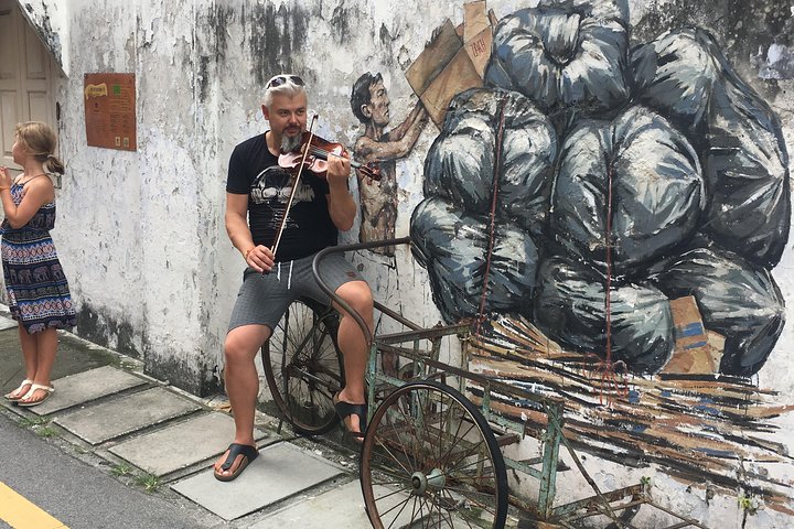Ipoh Gua Tempurung, Caves Temples, Mirror Lake and Castle Tours