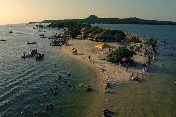 Alter do Chão Tour on the Beautiful Beaches of the Tapajós River