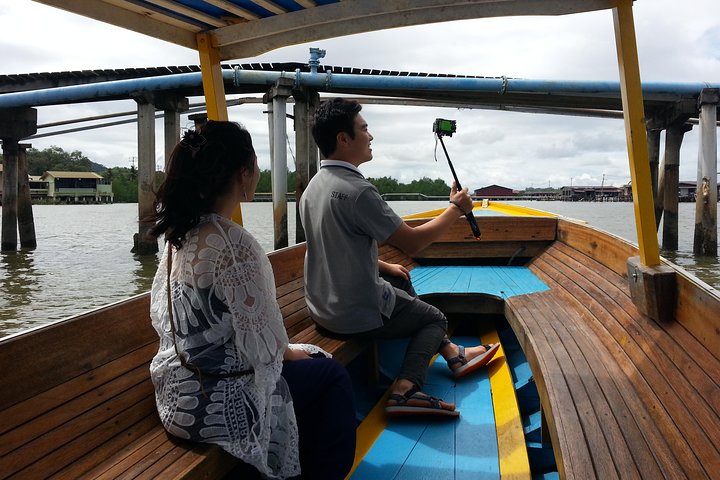 Private Bandar Highlight, Water Village & Proboscis Monkey Tour