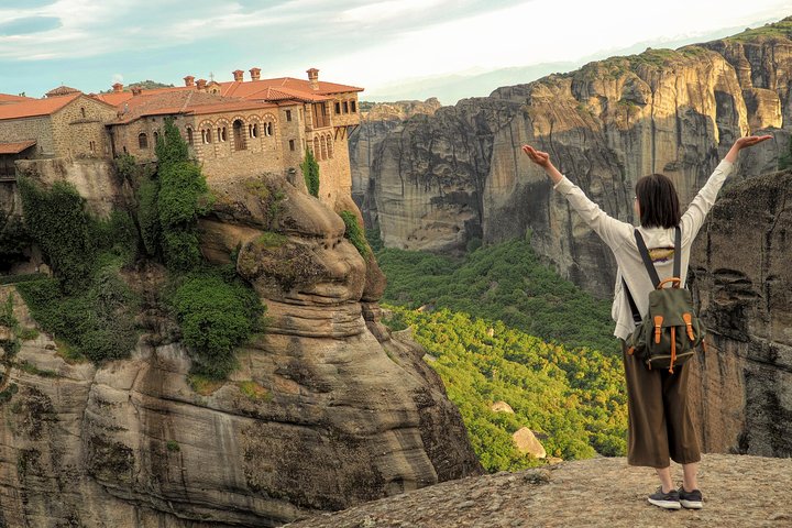 Athens: Meteora Monasteries Tour, Caves, Beachfront Stops & Lunch