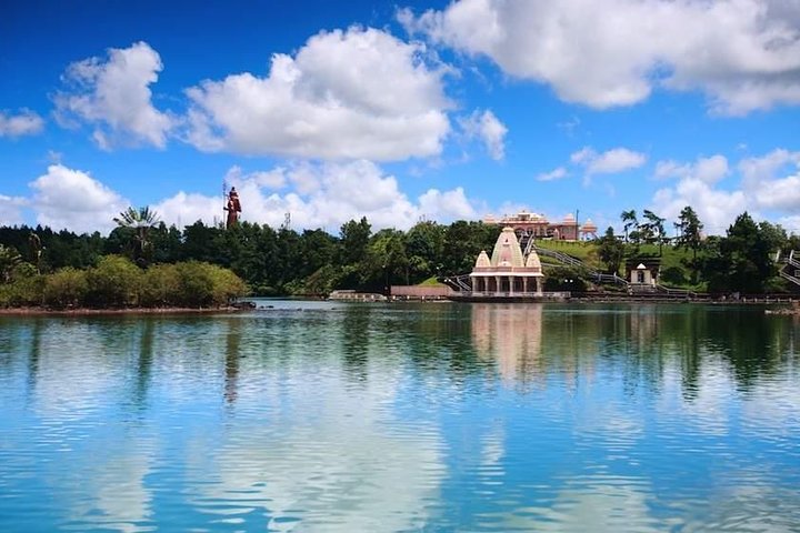 Enchanting South West - Full Day Tour with CASELA Park and Lunch