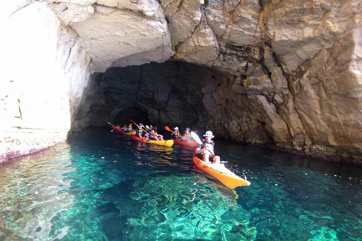 Cabo de Gata Active. Guided kayak and snorkel route through coves of the Natural Park